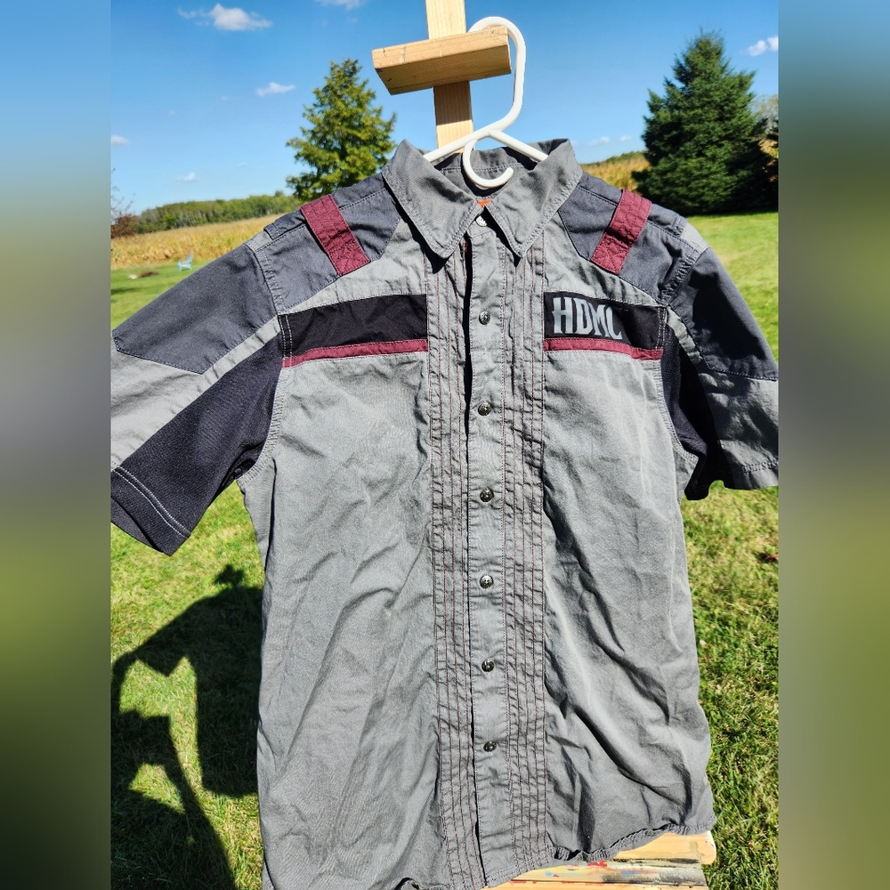 Harley Davidson Performance Button-Up Size M - image 1